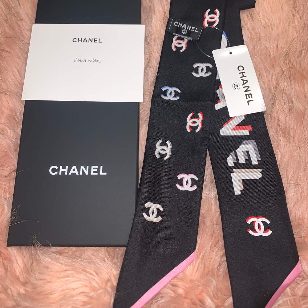 BRAND NEW CHANEL TWILLY